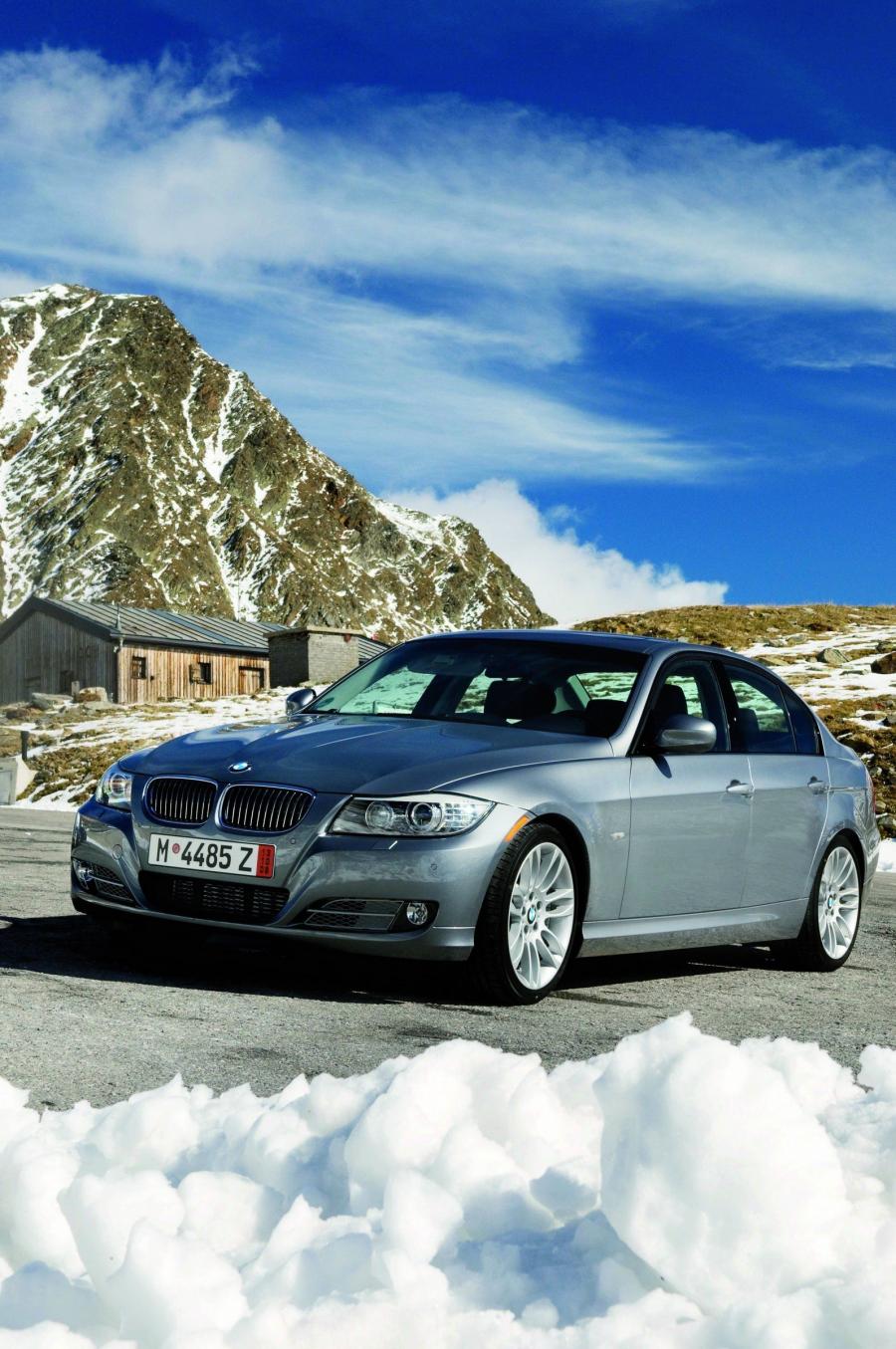  BMW 3-Series 2009 года  (фото 32 из 116)
